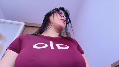 Snapshot of annie_20_ chatting on April 4, 2026, 6:27 pm annie_20_ online show from April 4, 2026, 6:27 pm