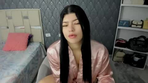 annie online show from May 26, 2026, 5:03 am
