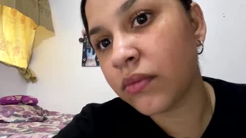 Snapshot of annie_catt_ chatting on January 22, 2025, 8:28 pm Annie online show from January 22, 2025, 8:28 pm