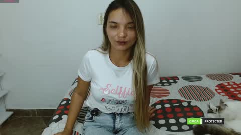 annie cherry independent model online show from January 13, 2025, 4:28 am
