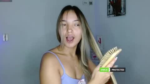 annie cherry independent model online show from February 26, 2025, 9:21 am