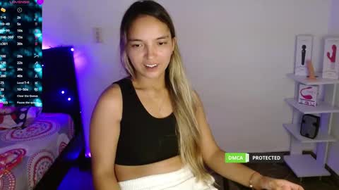 annie cherry independent model online show from March 2, 2025, 3:24 am