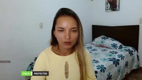 annie cherry independent model online show from September 11, 2025, 5:07 am