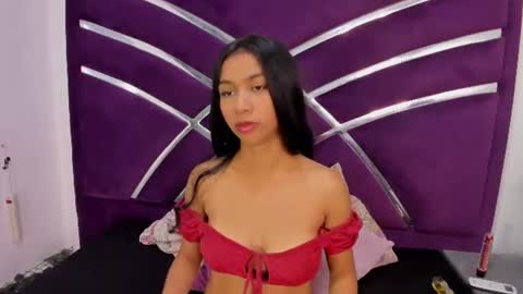 Snapshot of annie_ht chatting on June 13, 2026, 12:25 pm Annie ht online show from June 13, 2026, 12:25 pm