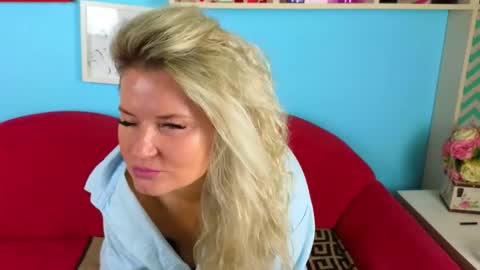 Snapshot of annie_joya chatting on December 16, 2025, 5:34 am Annie online show from December 16, 2025, 5:34 am