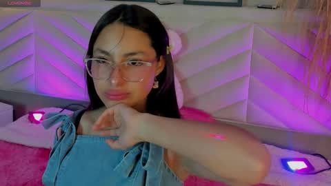   online show from November 8, 2025, 7:01 pm