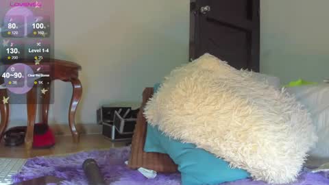 annie_santosx online show from February 11, 2025, 7:48 pm