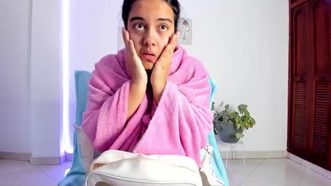 Annie online show from December 22, 2025, 1:30 pm