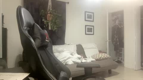 annie_xxx111 online show from December 4, 2024, 6:00 am