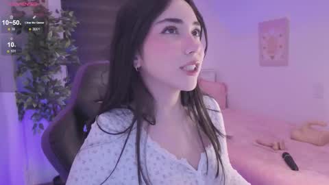 Snapshot of anniebrie chatting on October 17, 2025, 5:43 am Cassandra online show from October 17, 2025, 5:43 am