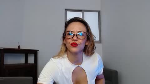 Annie online show from April 1, 2026, 4:37 pm