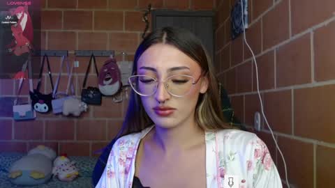 Snapshot of anniee_land chatting on December 17, 2024, 4:21 pm Annie online show from December 17, 2024, 4:21 pm