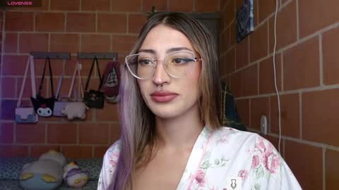 Snapshot of anniee_land chatting on December 31, 2024, 1:30 pm Annie online show from December 31, 2024, 1:30 pm