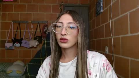 Snapshot of anniee_land chatting on January 20, 2025, 1:21 pm Annie online show from January 20, 2025, 1:21 pm