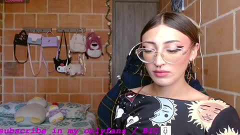 Snapshot of anniee_land chatting on January 30, 2025, 3:51 pm Annie online show from January 30, 2025, 3:51 pm