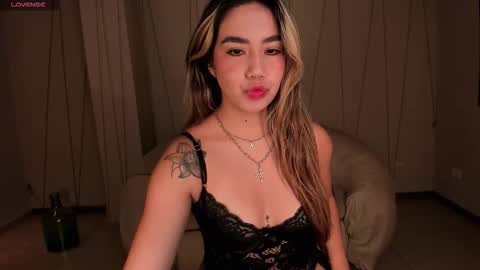 Annie Monroe online show from November 4, 2025, 11:31 am