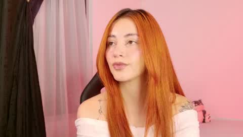 Snapshot of anniemora_ chatting on July 2, 2026, 4:40 am Annie online show from July 2, 2026, 4:40 am