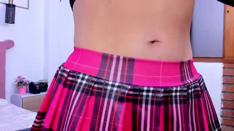 Annie online show from January 17, 2025, 11:49 am