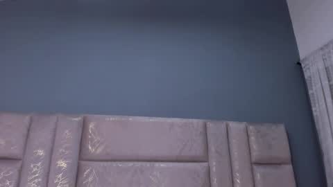 Annie online show from October 15, 2025, 11:43 am