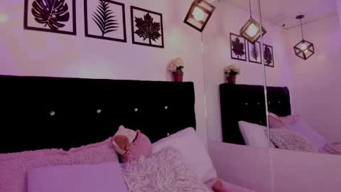 Snapshot of anniie_evans1 chatting on February 5, 2026, 7:24 am Annie Evans online show from February 5, 2026, 7:24 am