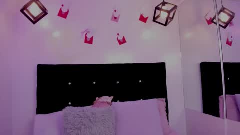 Snapshot of anniie_evans1 chatting on February 12, 2026, 12:33 pm Annie Evans online show from February 12, 2026, 12:33 pm