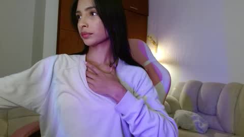 Snapshot of annitaserna chatting on March 25, 2026, 3:23 am AnnaS online show from March 25, 2026, 3:23 am