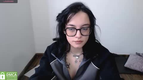 Gaby 3 online show from November 3, 2025, 7:04 pm