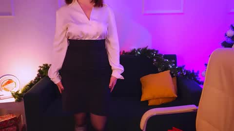 Ann Terry 3 online show from December 30, 2024, 9:16 am