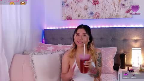 Antonella Lee online show from October 9, 2025, 5:55 pm