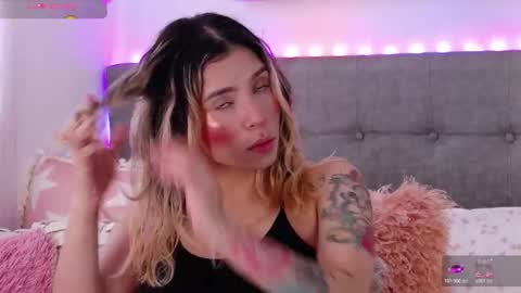 Antonella Lee online show from March 29, 2026, 5:02 pm