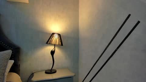 Anntonia Woods  online show from December 7, 2024, 12:02 pm