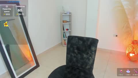 Anntonia Woods  online show from February 11, 2025, 3:51 pm