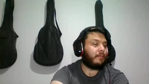 lion kennedy independent model moderator online show from October 8, 2025, 4:43 am