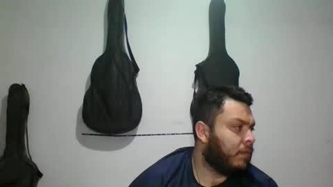 lion kennedy independent model moderator online show from November 18, 2025, 3:23 am