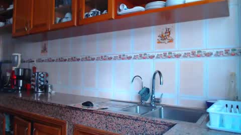 Snapshot of annuler_9 chatting on November 3, 2025, 2:18 pm adrenalinE online show from November 3, 2025, 2:18 pm