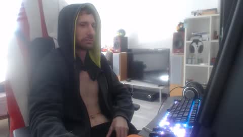 LoyalDog online show from April 12, 2026, 11:48 am