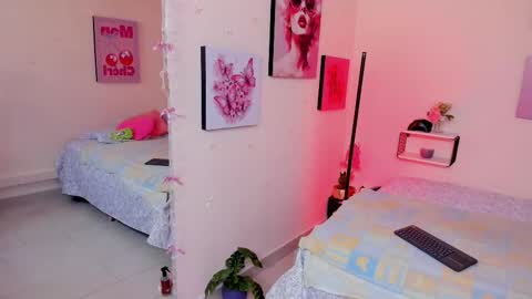 Anny cotton  online show from March 13, 2026, 8:04 pm