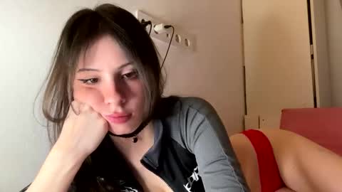 Ana online show from October 21, 2025, 1:23 pm