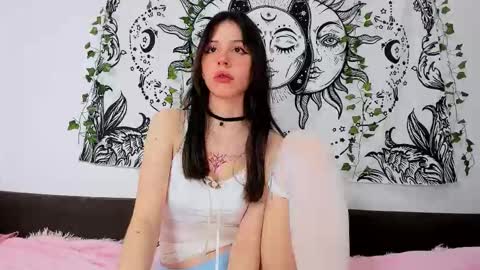 Ana online show from November 21, 2025, 9:02 pm