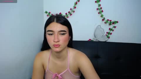 Anny online show from April 7, 2026, 8:53 pm