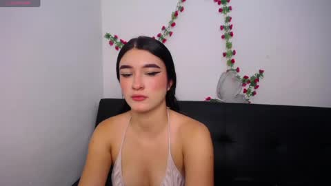 Anny online show from April 23, 2026, 8:33 pm