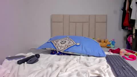  Valeria  online show from February 3, 2026, 6:22 am