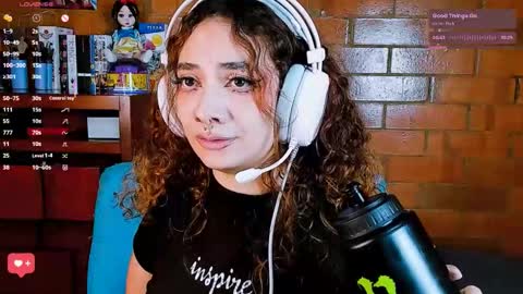 Snapshot of annycolin chatting on October 10, 2025, 11:04 pm Anny IG online show from October 10, 2025, 11:04 pm