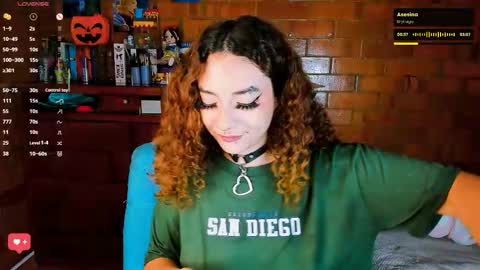 Snapshot of annycolin chatting on November 4, 2025, 3:38 am Anny IG online show from November 4, 2025, 3:38 am