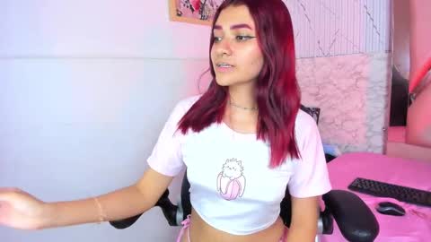 annyeli_bigtits online show from September 30, 2025, 4:39 am