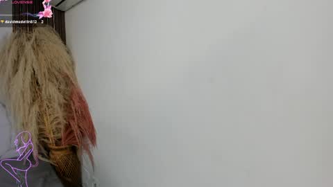 Anny online show from April 13, 2026, 8:47 pm