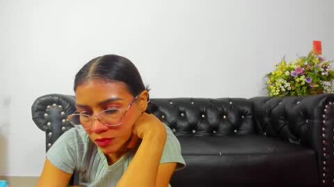 LittleSunny  My schedule 1400 - 2200 GMT -5 online show from December 14, 2025, 2:06 am