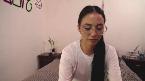 Anny online show from February 9, 2025, 10:32 pm