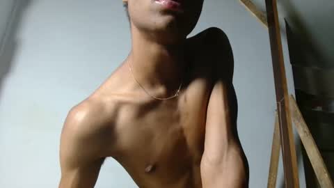 Snapshot of anonimo510968 chatting on January 15, 2026, 5:01 am anonimo510968 online show from January 15, 2026, 5:01 am