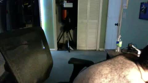 Snapshot of anonman12 chatting on October 19, 2025, 5:08 am anonman12 online show from October 19, 2025, 5:08 am